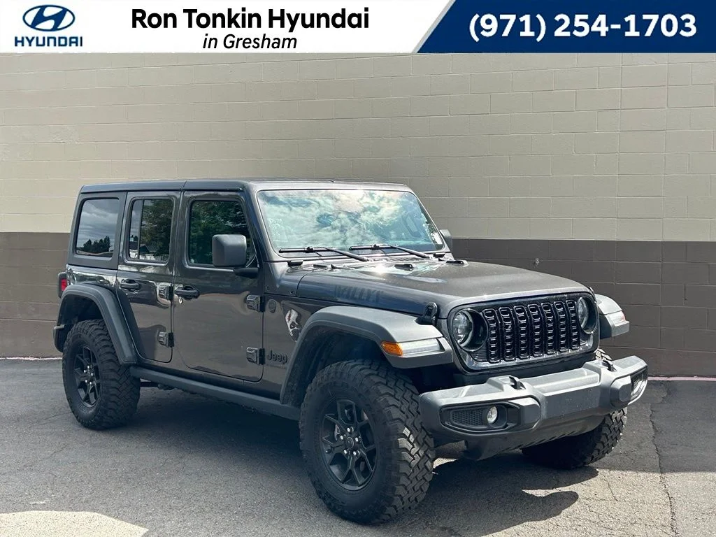Used 2018 Crystal Metallic Jeep Unlimited Rubicon image 1