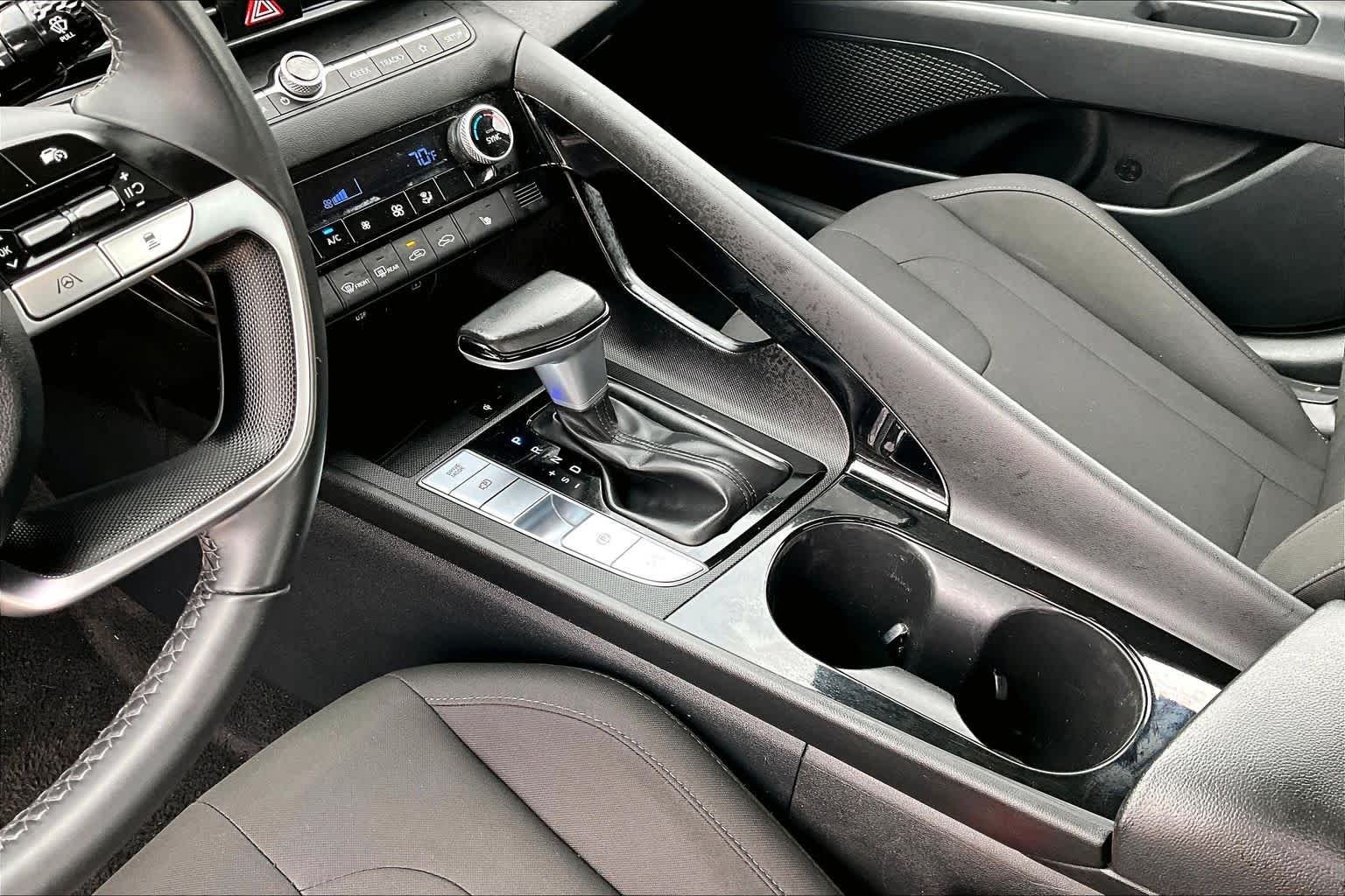 Used 2025 Intense Blue Hyundai SEL Convenience image 17