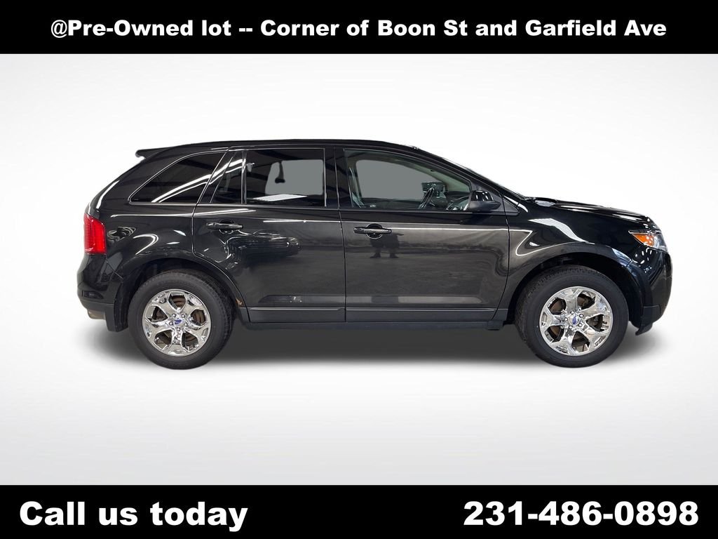 Used 2013  Ford SEL image 6