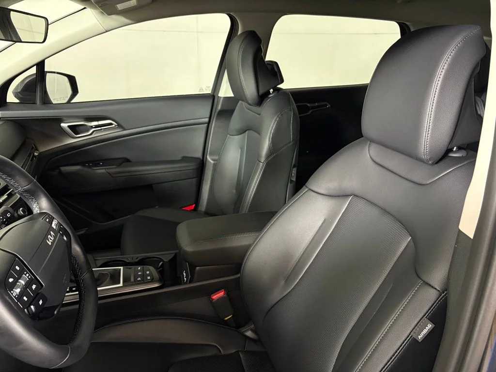New 2026 Gravity Gray Kia EX image 18