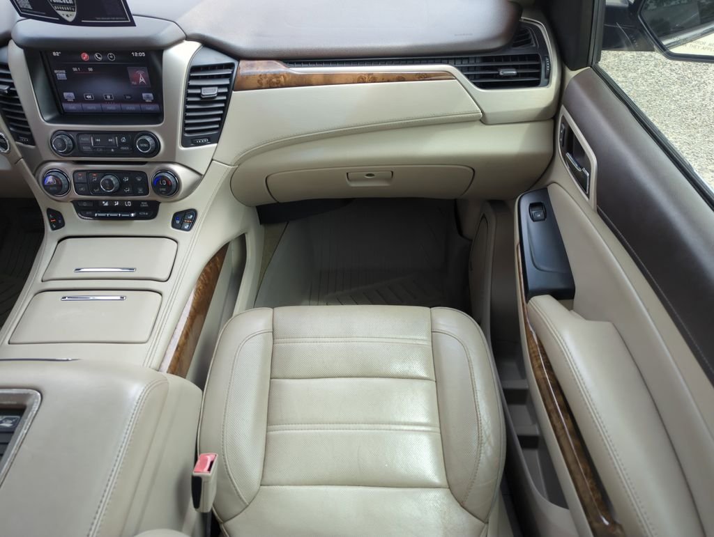 Used 2015 White GMC Denali image 16