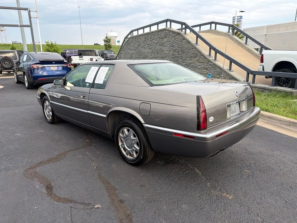 Used 1999  Cadillac Base image 5