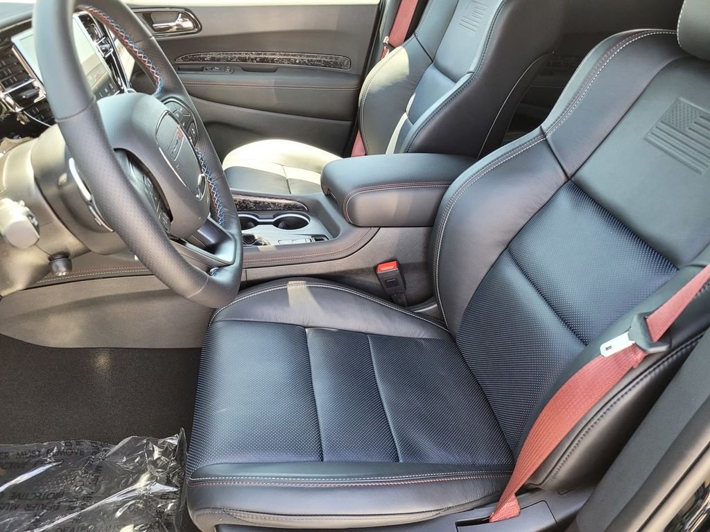 New 2026 Diamond Black Clear-Coat Exterior Paint Dodge GT Plus image 8