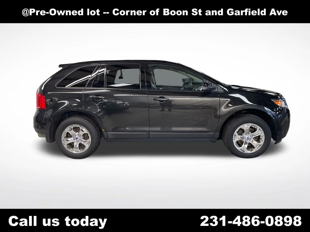 Used 2013  Ford SEL image 6