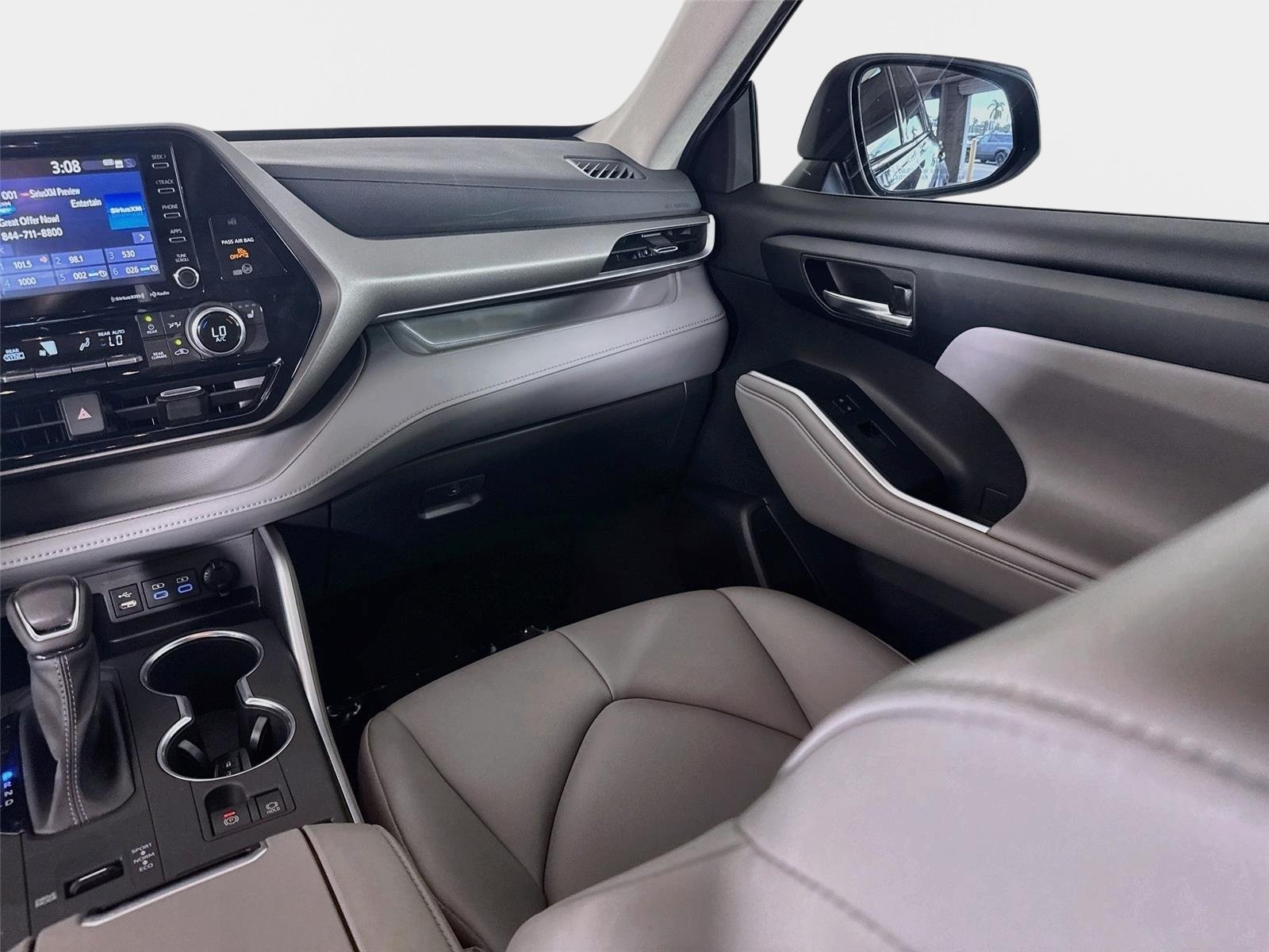 Used 2022 Midnight Black Metallic Toyota XLE image 24