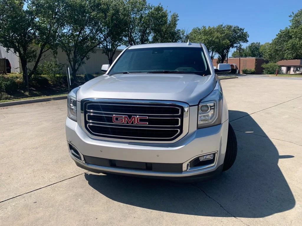 Used 2020 Silver GMC SLT image 2