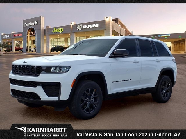 2027 Jeep Grand Cherokee Laredo Altitude