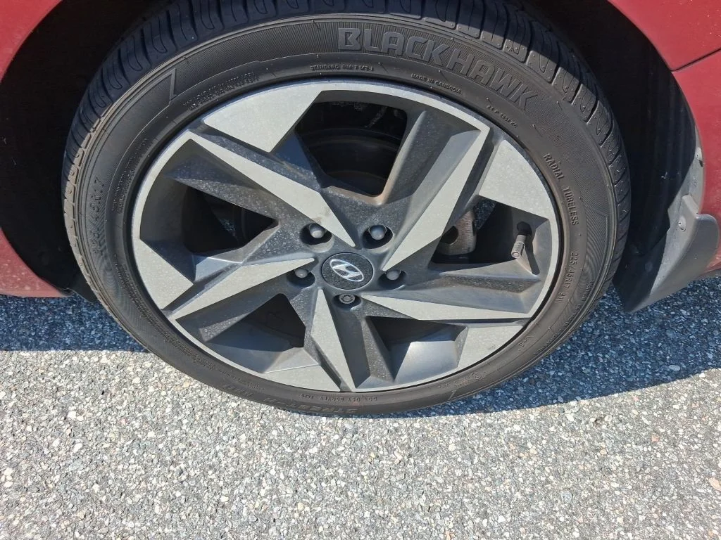 Used 2022 Red Hyundai Limited image 13