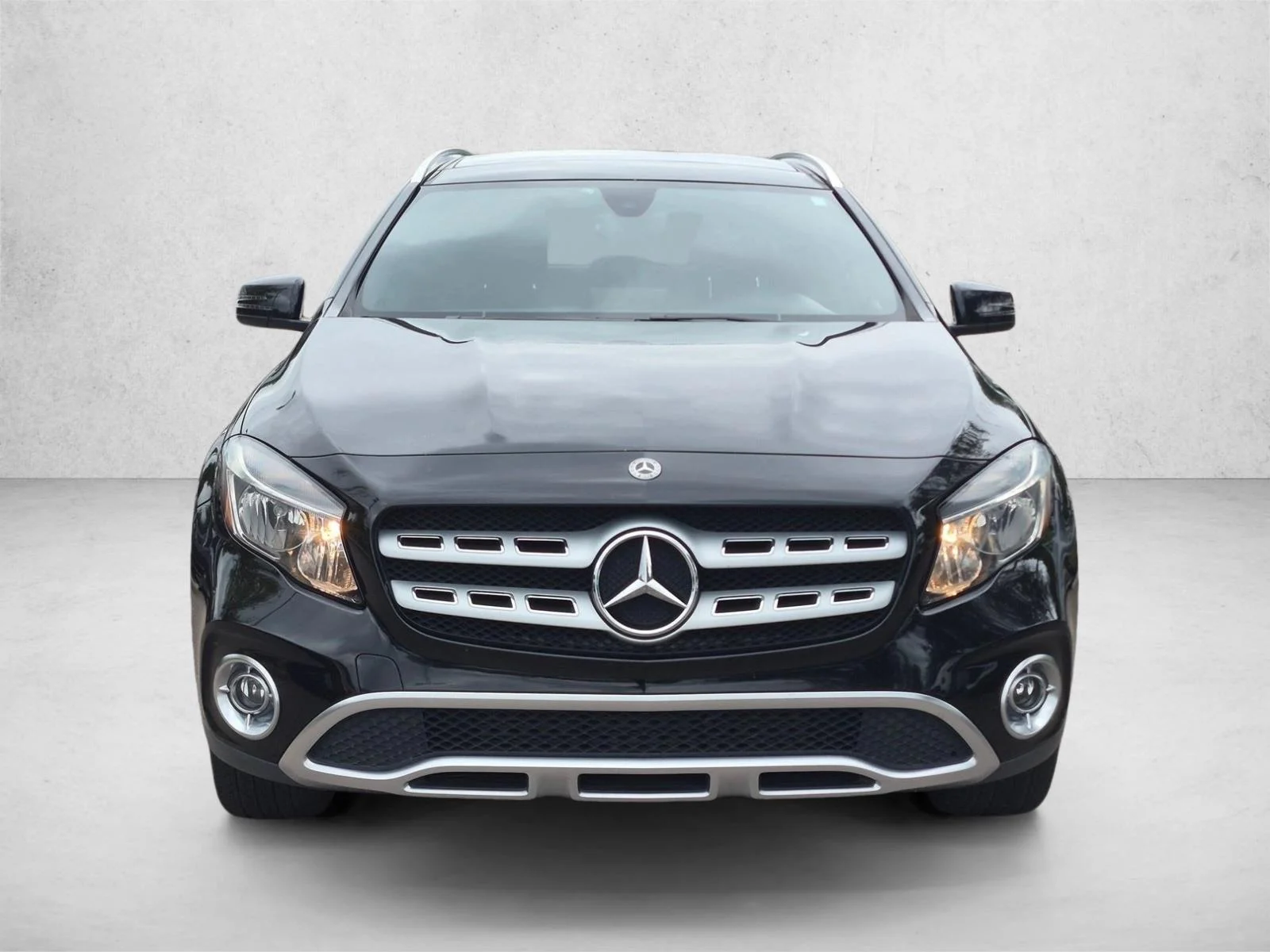 Used 2018 Night Black Mercedes-Benz GLA 250 image 2