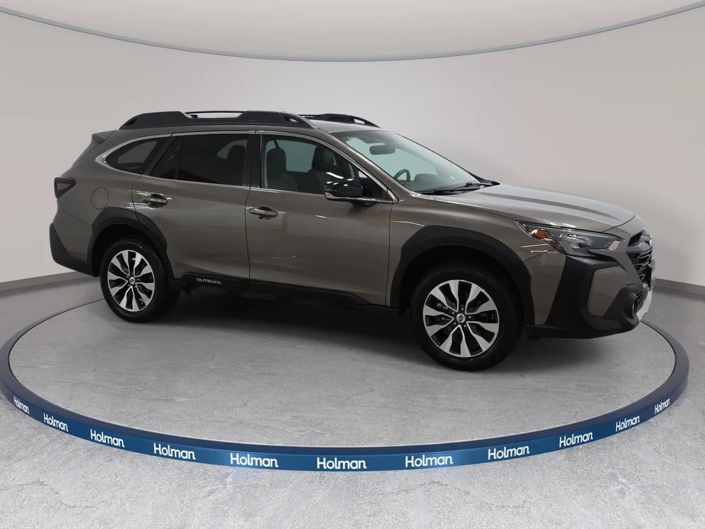 Used 2023 Brilliant Bronze Metallic Subaru Limited image 4