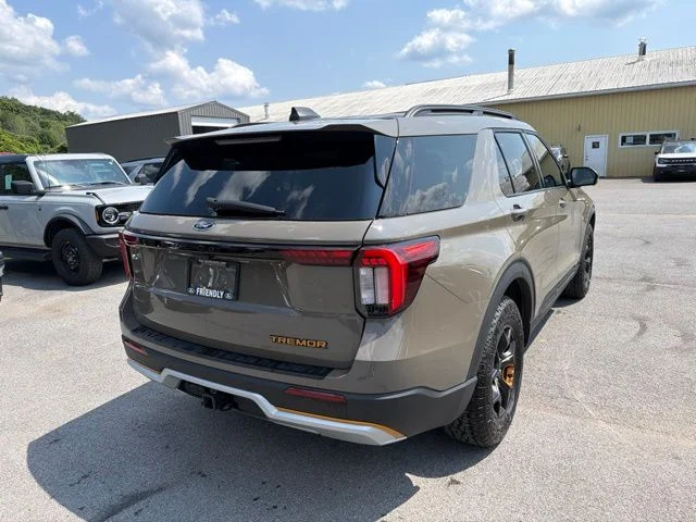 Used 2026 Gray Ford Tremor image 47