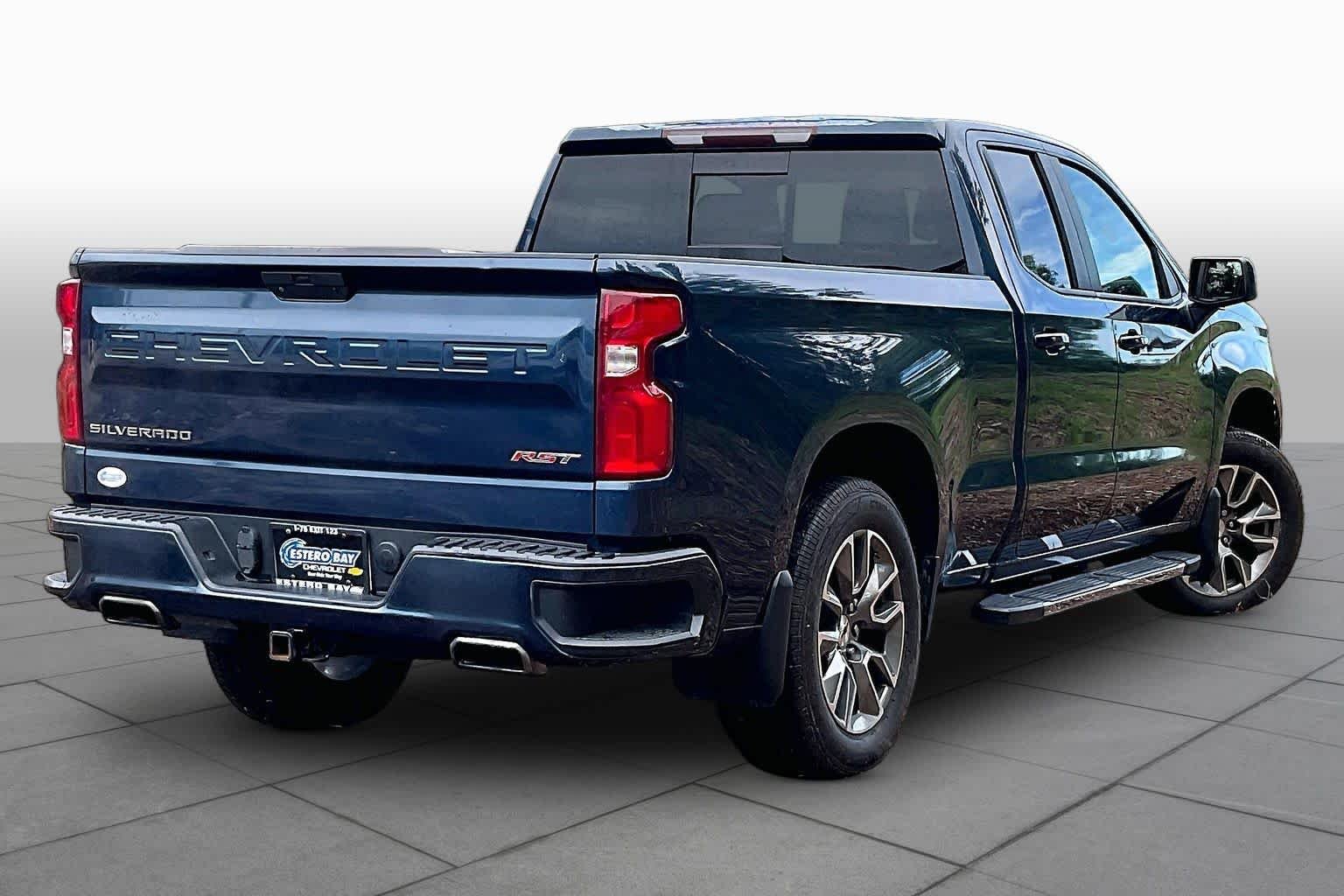Used 2019 Northsky Blue Metallic Chevrolet RST image 13