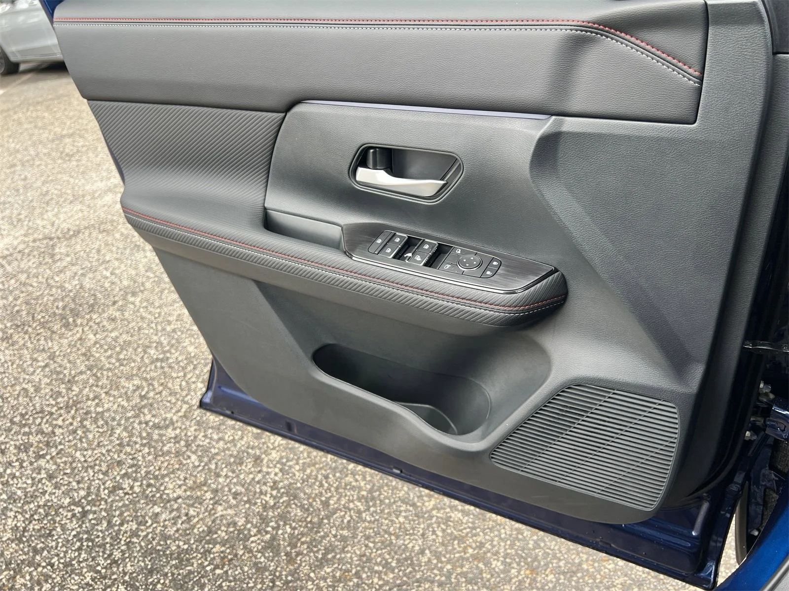2025 Nissan Kicks SR - Photo 18