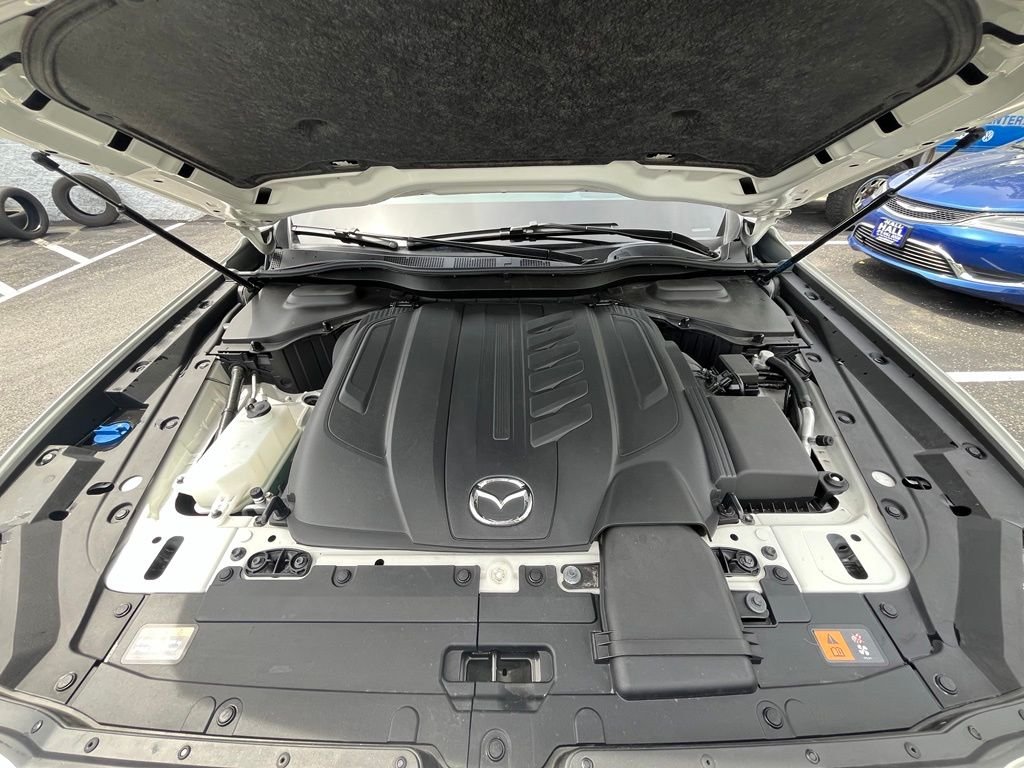 Used 2024 White Mazda 3.3 Turbo Premium image 31