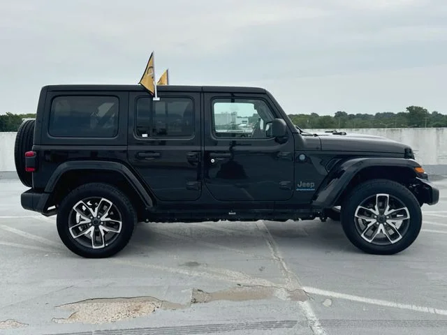 Used 2024 Black Jeep Sport S 4xe image 9