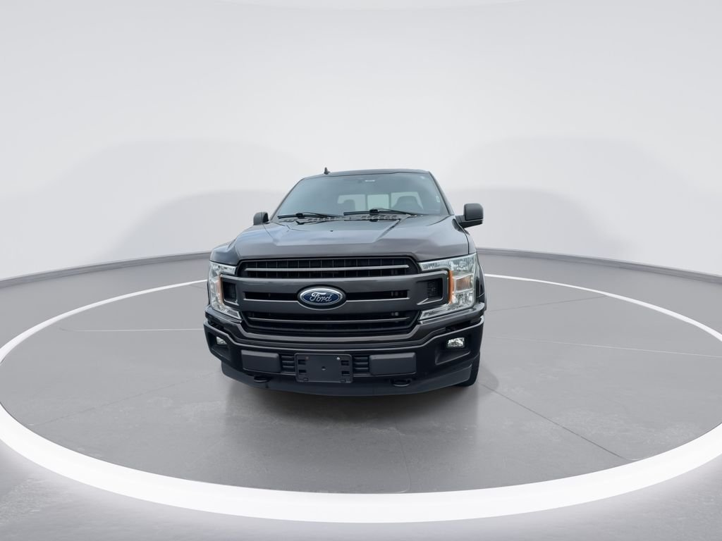 Used 2020 Red Ford XLT image 3