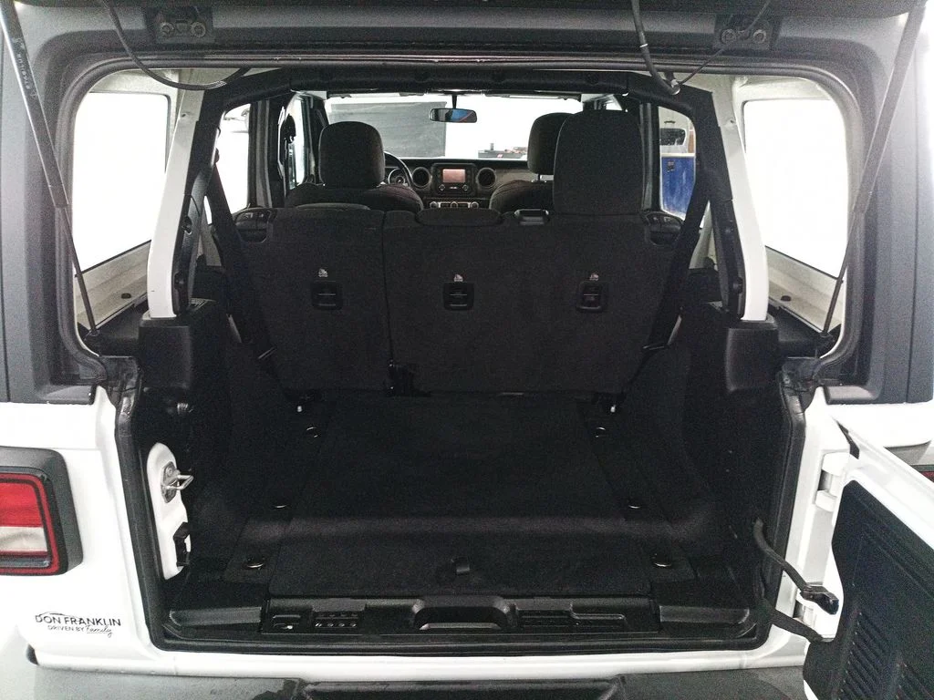 Used 2020 White Jeep Unlimited Sport S image 27