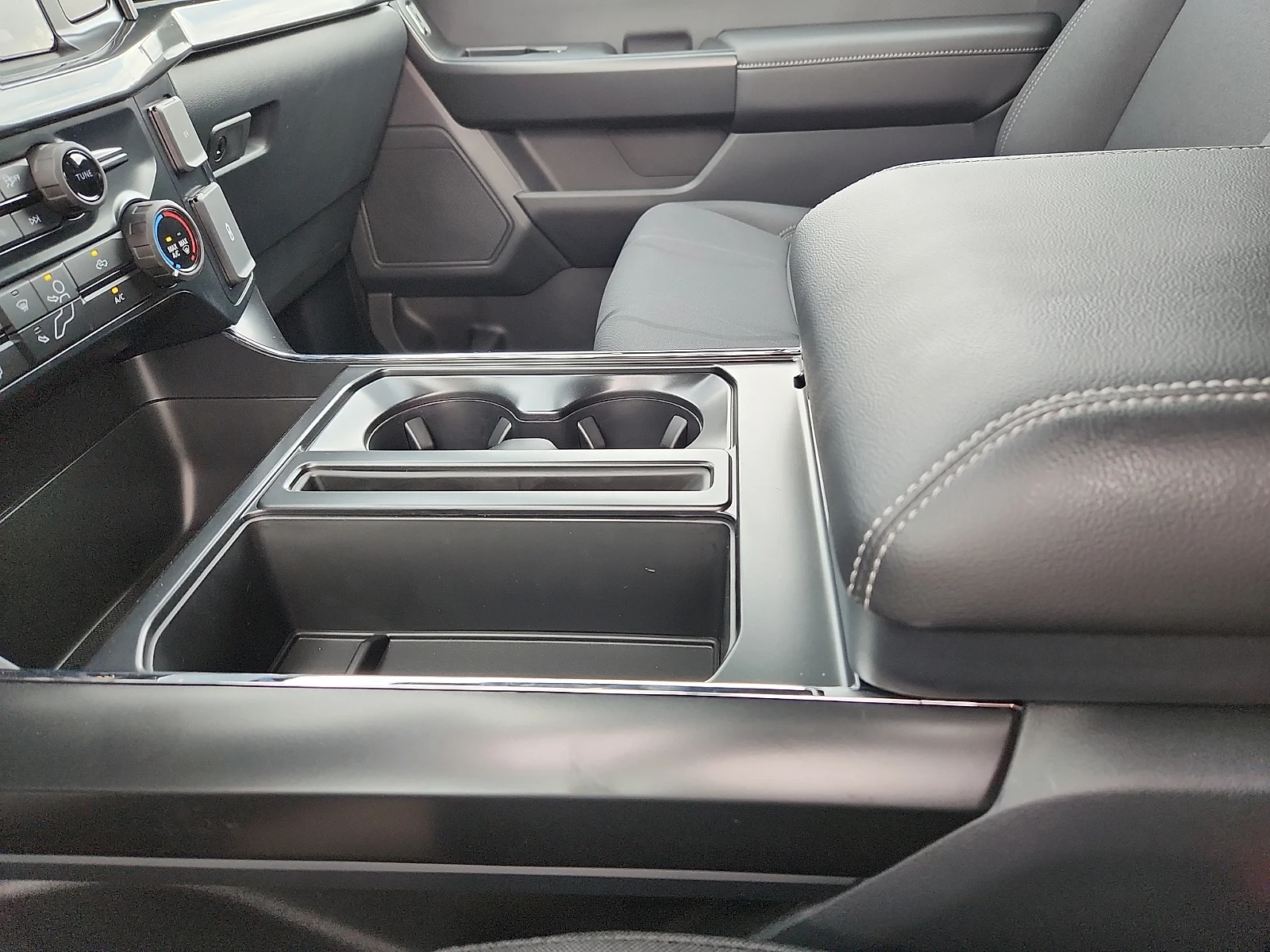 New 2026 Oxford White Ford STX image 25