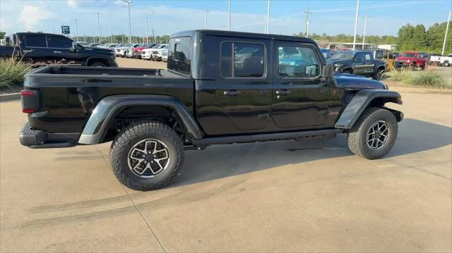New 2026 Black Clear-Coat Exterior Paint Jeep Rubicon image 8