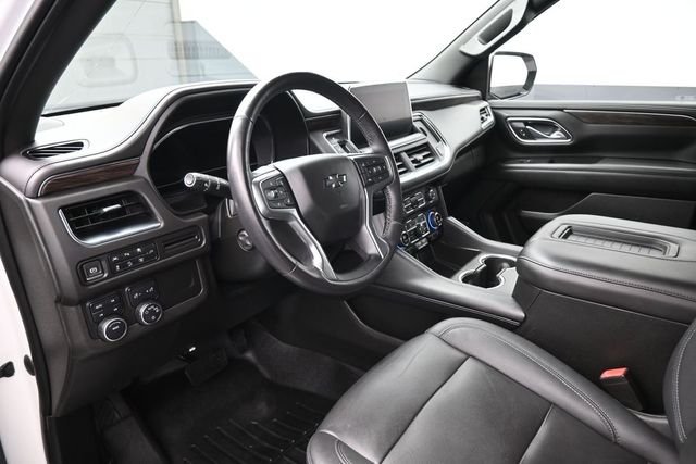 Used 2022 Beige Chevrolet Z71 image 18