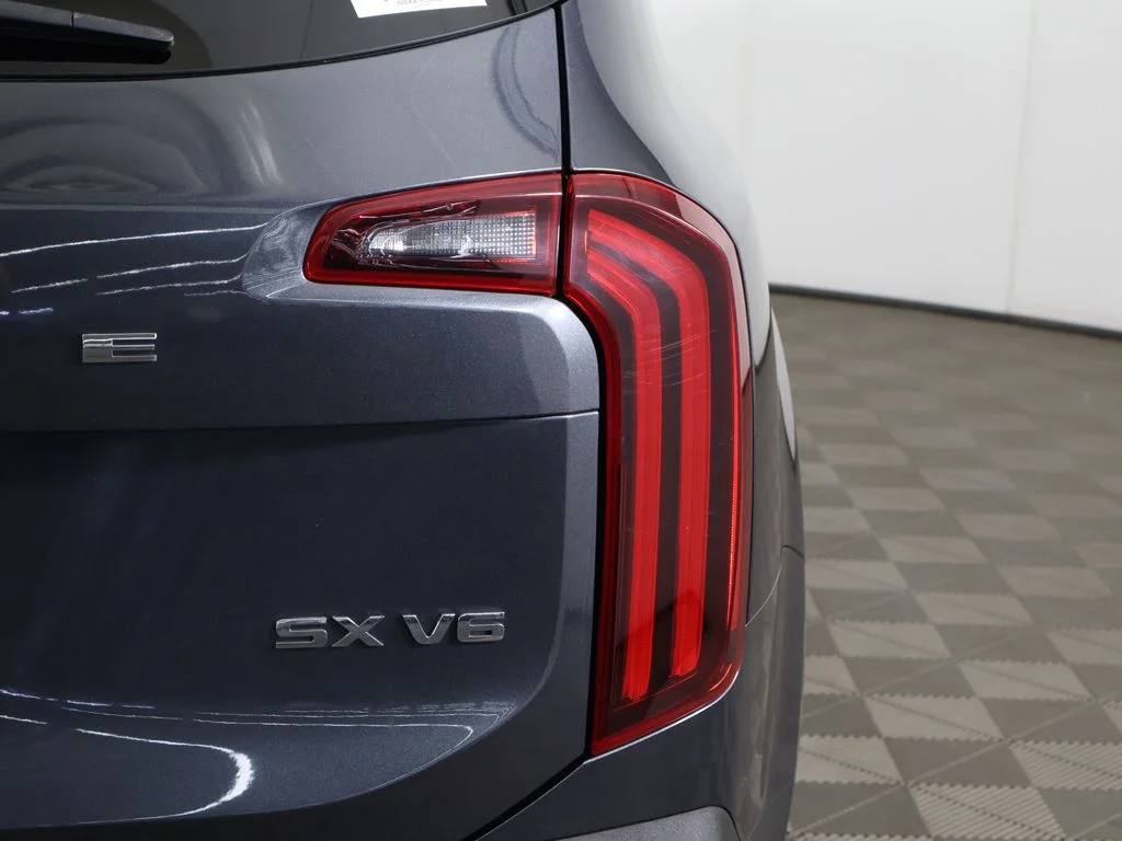 Used 2020 Gray Kia SX image 21