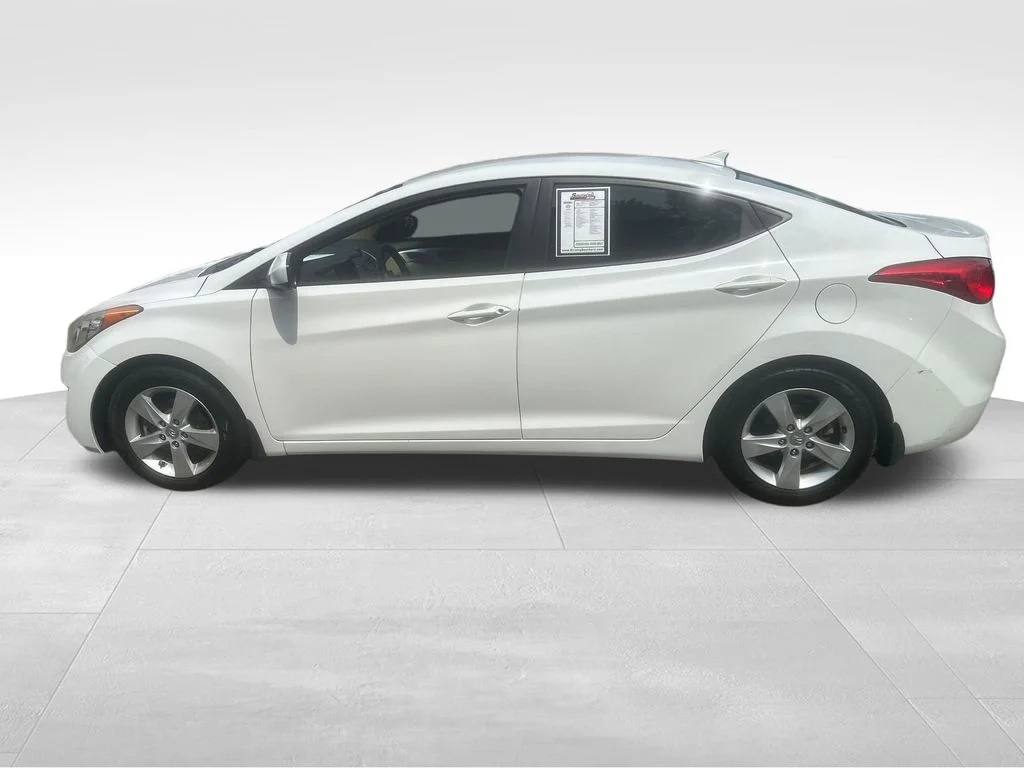 Used 2013 White Hyundai GLS image 8