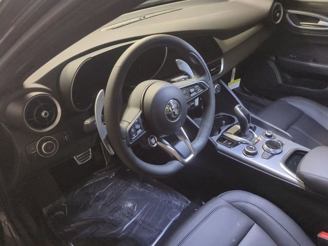 2025 Alfa Romeo Giulia Base - Photo 14