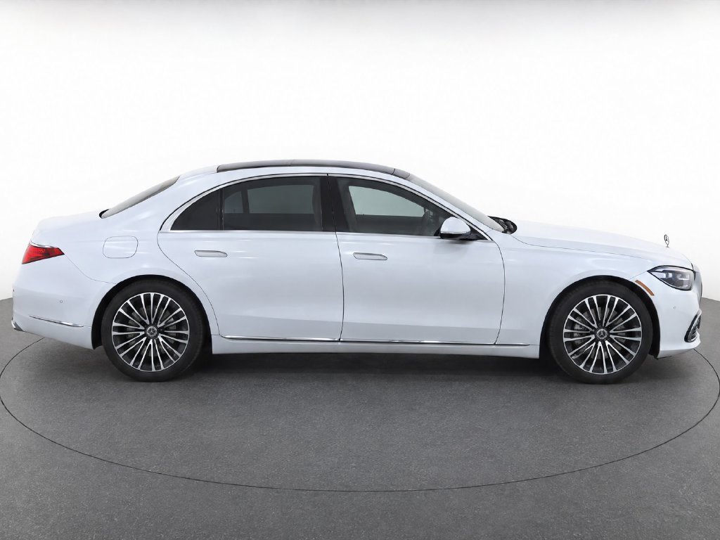 Used 2026  Mercedes-Benz S 580 image 8