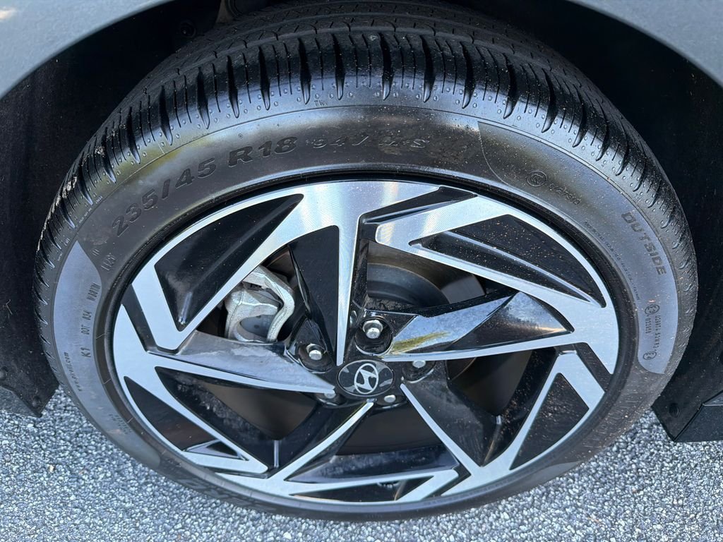 2025 Hyundai Sonata SEL - Photo 17