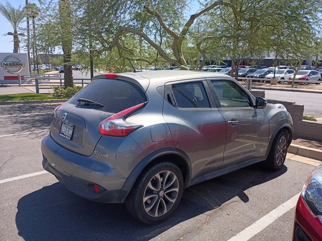 Used 2017 Gray Nissan SV image 2