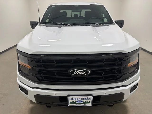 New 2026 Oxford White Ford XLT image 2