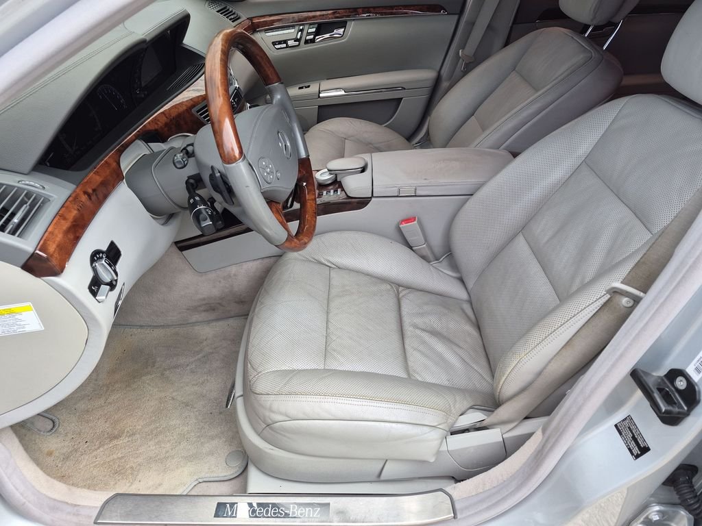 Used 2010 Silver Mercedes-Benz S 550 image 16