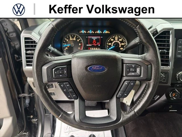 Used 2016 Black Ford XLT image 16