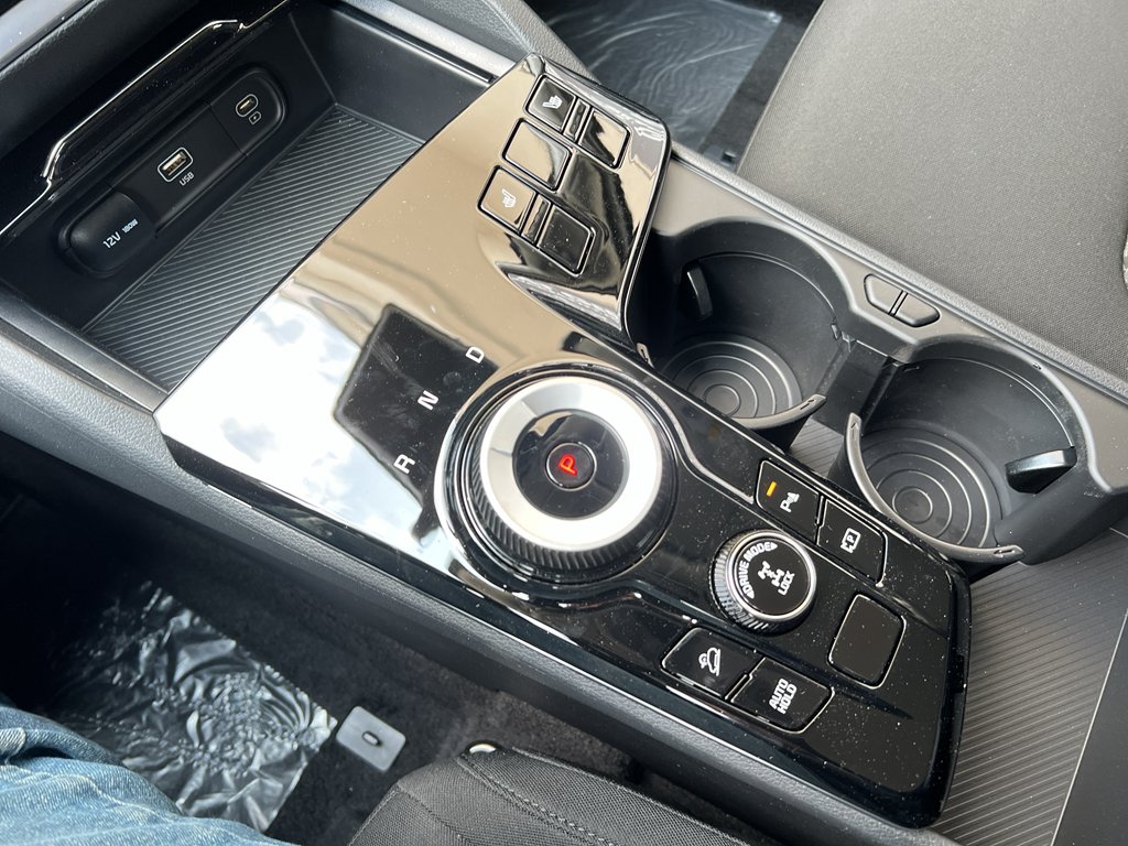 2025 Kia Sportage LX Hybrid - Photo 21