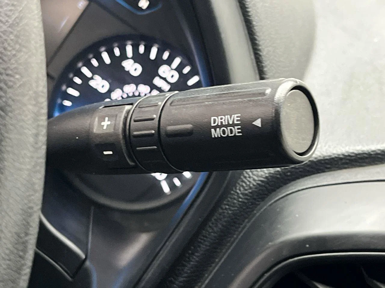 Used 2020 White Ford XL image 19