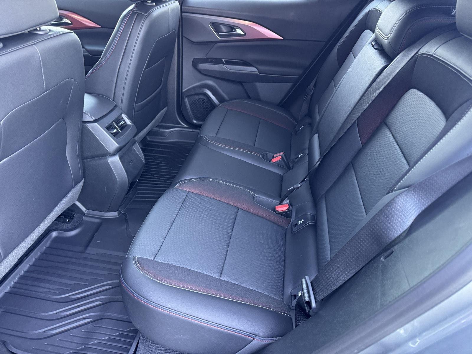 2026 Chevrolet Equinox EV RS - Photo 16