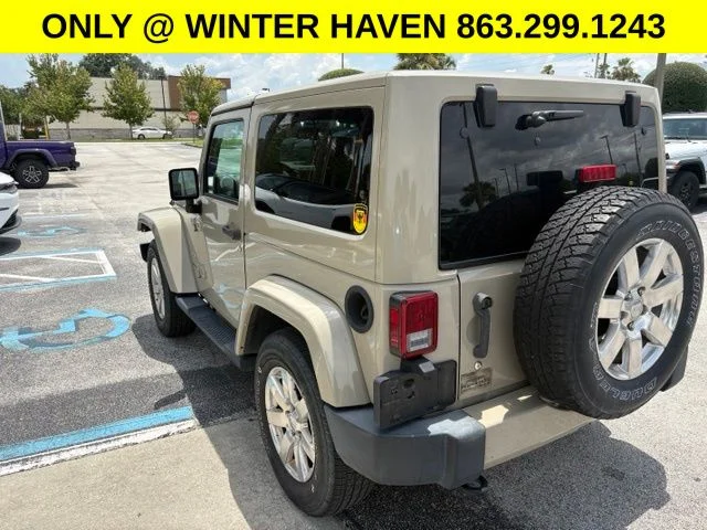 Used 2018 Beige Jeep Sahara image 6