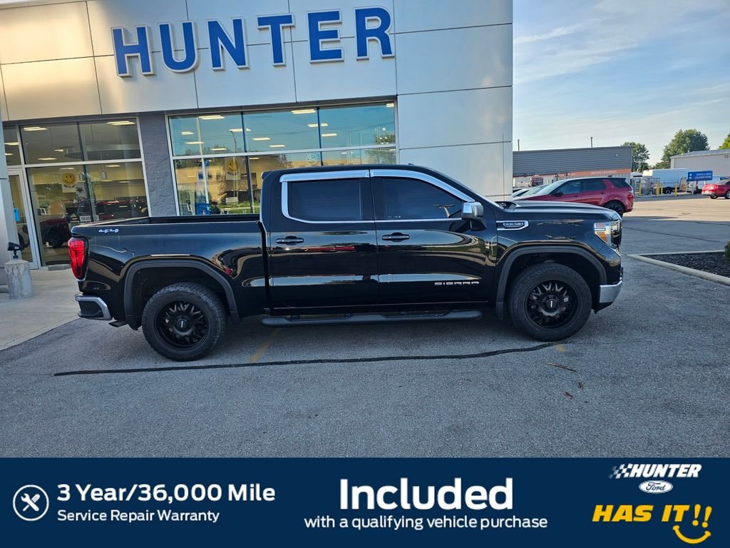 Used 2019 Black GMC SLE image 4