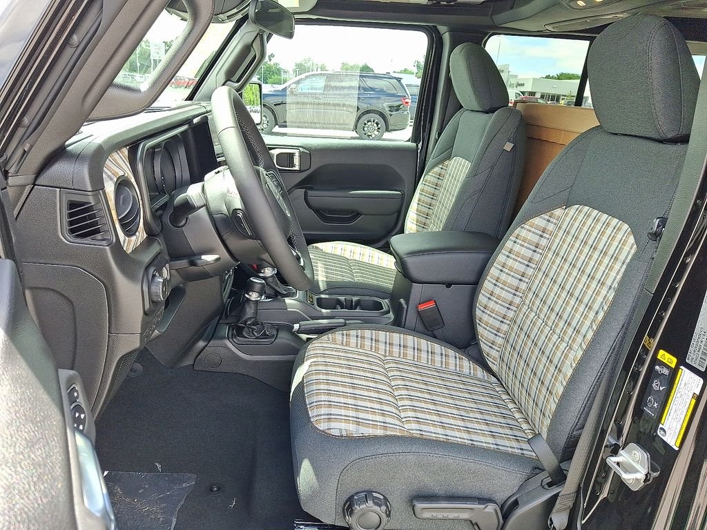 New 2026 Black Clearcoat Jeep 85th Anniversary Edition image 8