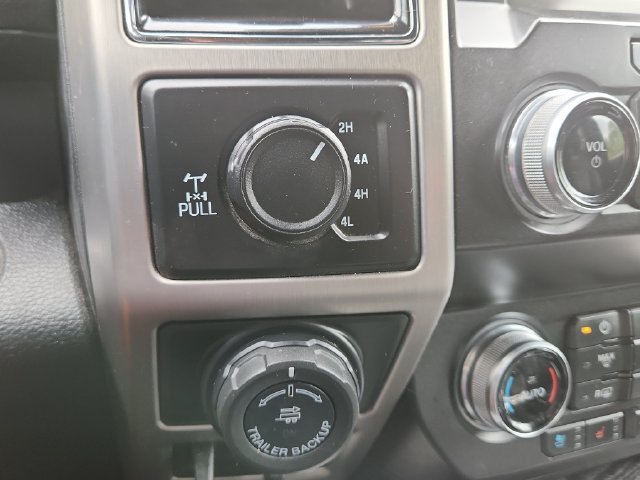 Used 2020 Gray Ford Platinum image 44