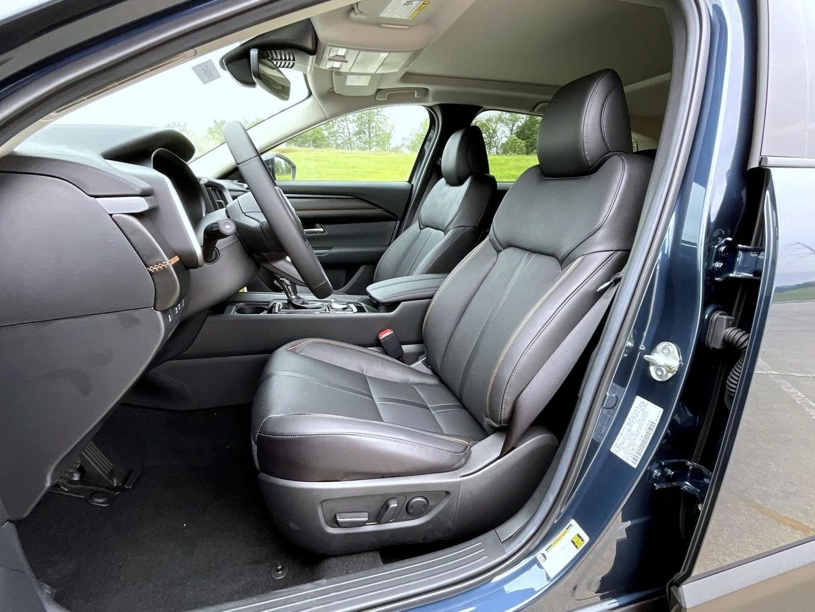 New 2026 Ingot Blue Metallic Mazda 2.5 S Premium AWD image 11