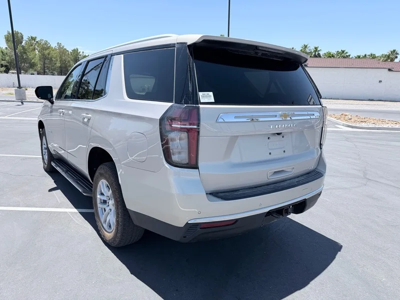 Used 2023 Empire Beige Metallic Chevrolet LT image 5