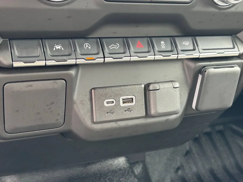 Used 2025 Summit White GMC Pro image 32