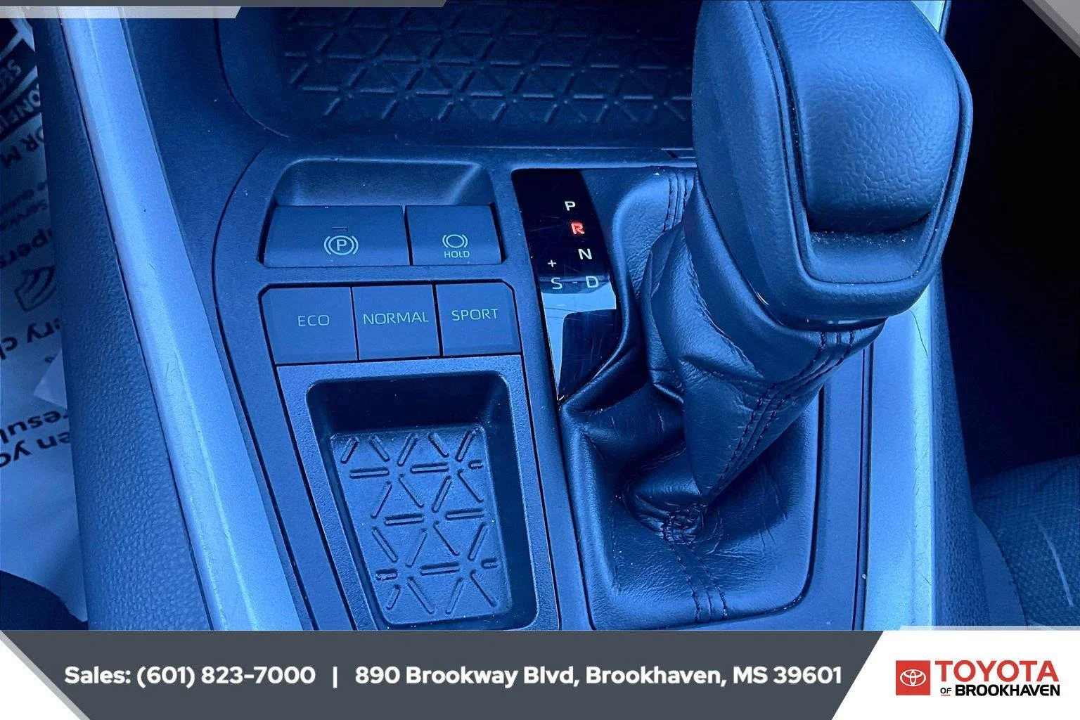 Used 2024 Midnight Black Metallic Toyota XLE image 23