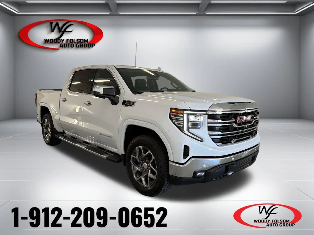 New 2026 Glacier White Tricoat GMC SLT image 1