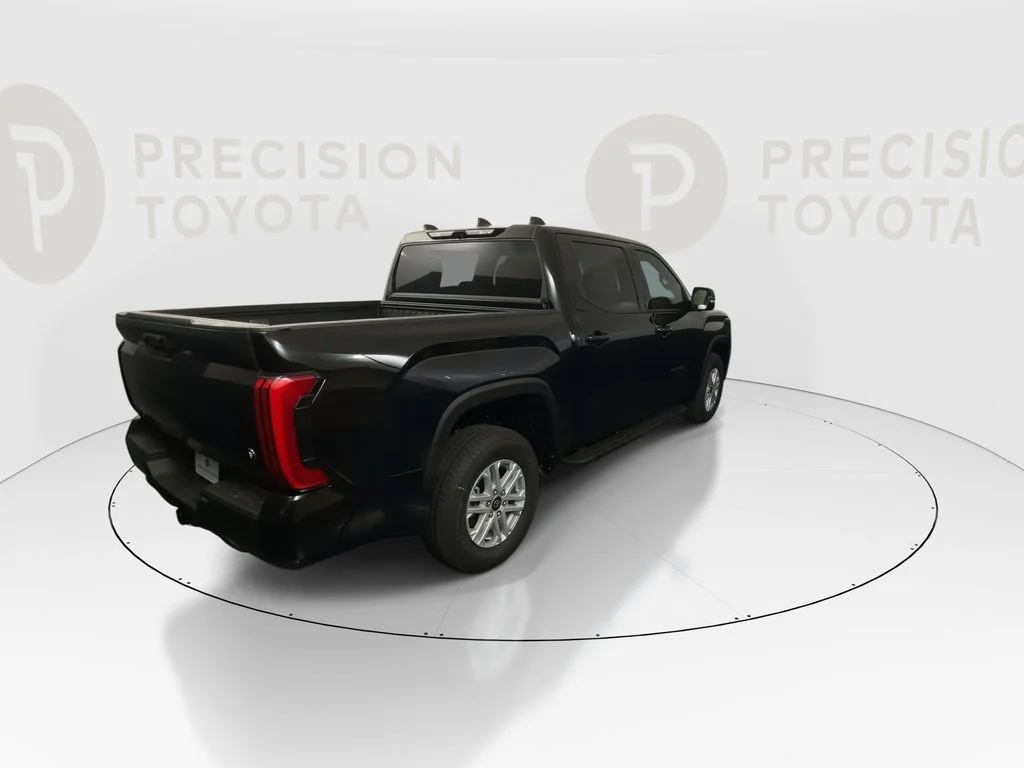 New 2026 Midnight Black Metallic Toyota SR5 image 18