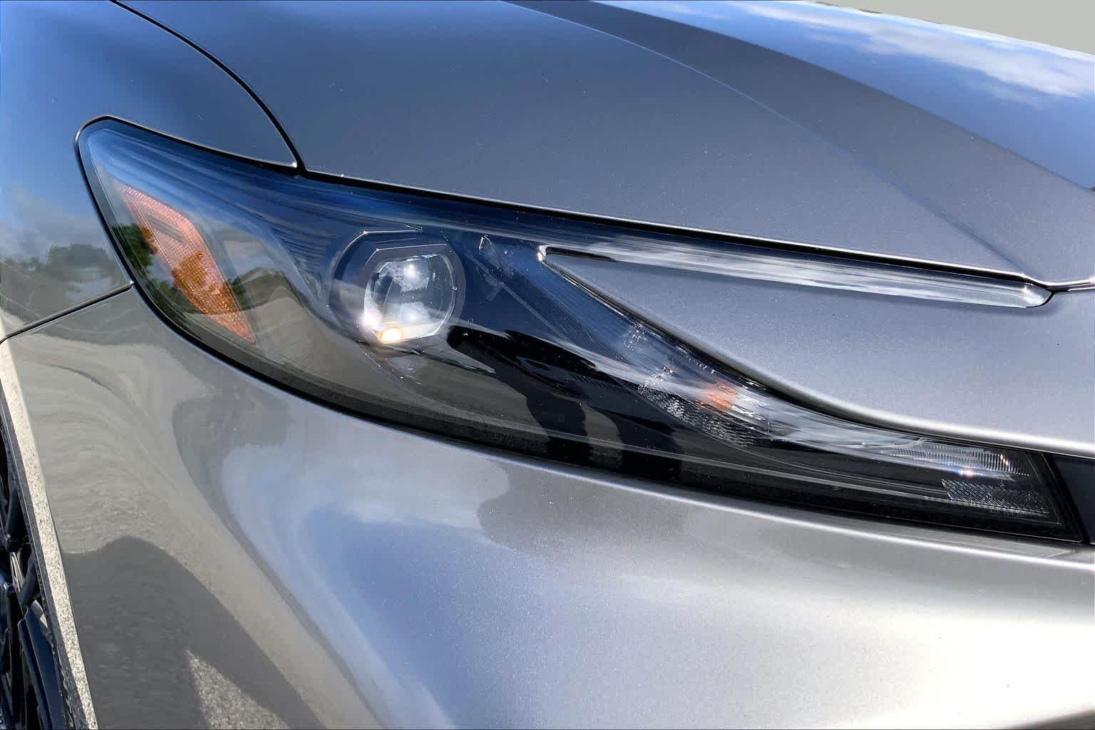 Used 2025 Heavy Metal Toyota SE image 27