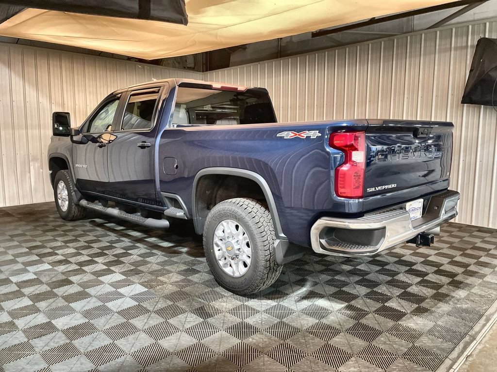 Used 2022 Northsky Blue Metallic Chevrolet LT image 6