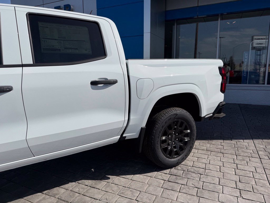 2026 Chevrolet Colorado WT view 6