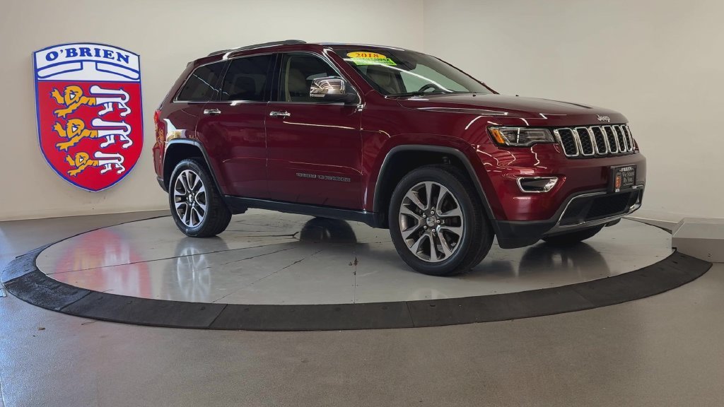 Used 2018 Velvet Jeep Limited image 2